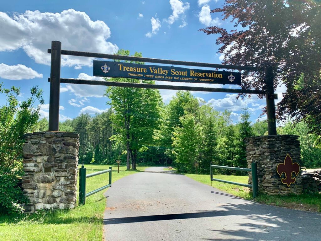 Tvsr main gate which reads "through these gates pass the leaders of tommorow"